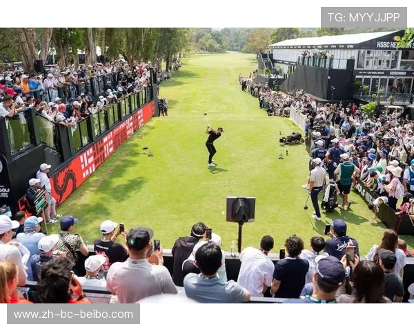 德尚博1杆领先冲击LIV连胜南方卫队团体优势明显领跑南非站